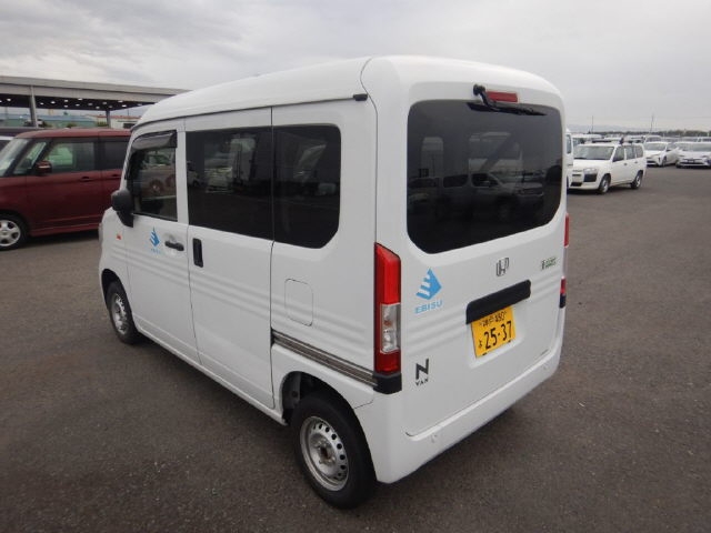 HONDA N-VAN