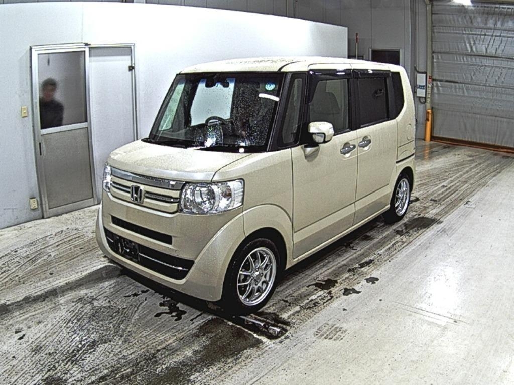 HONDA N-BOX