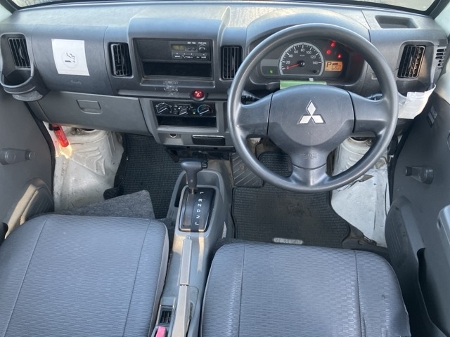 MITSUBISHI MINICAB
