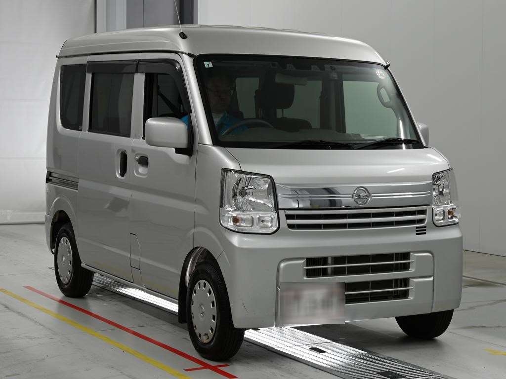 NISSAN NV100 CLIPPER