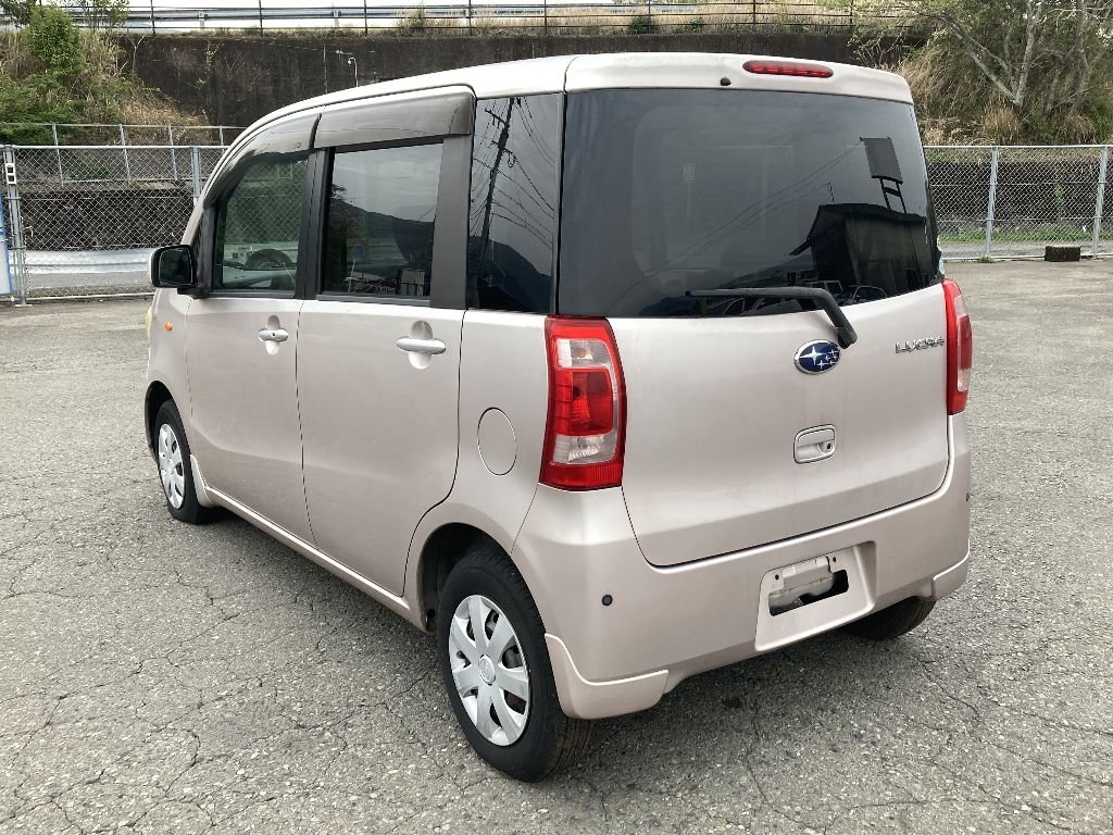 SUBARU LUCRA