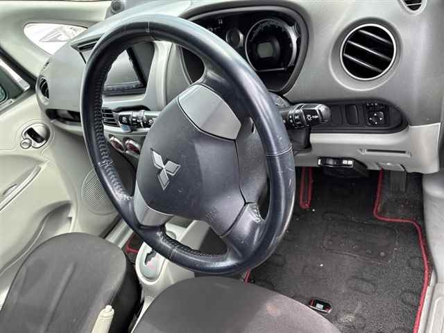 MITSUBISHI I