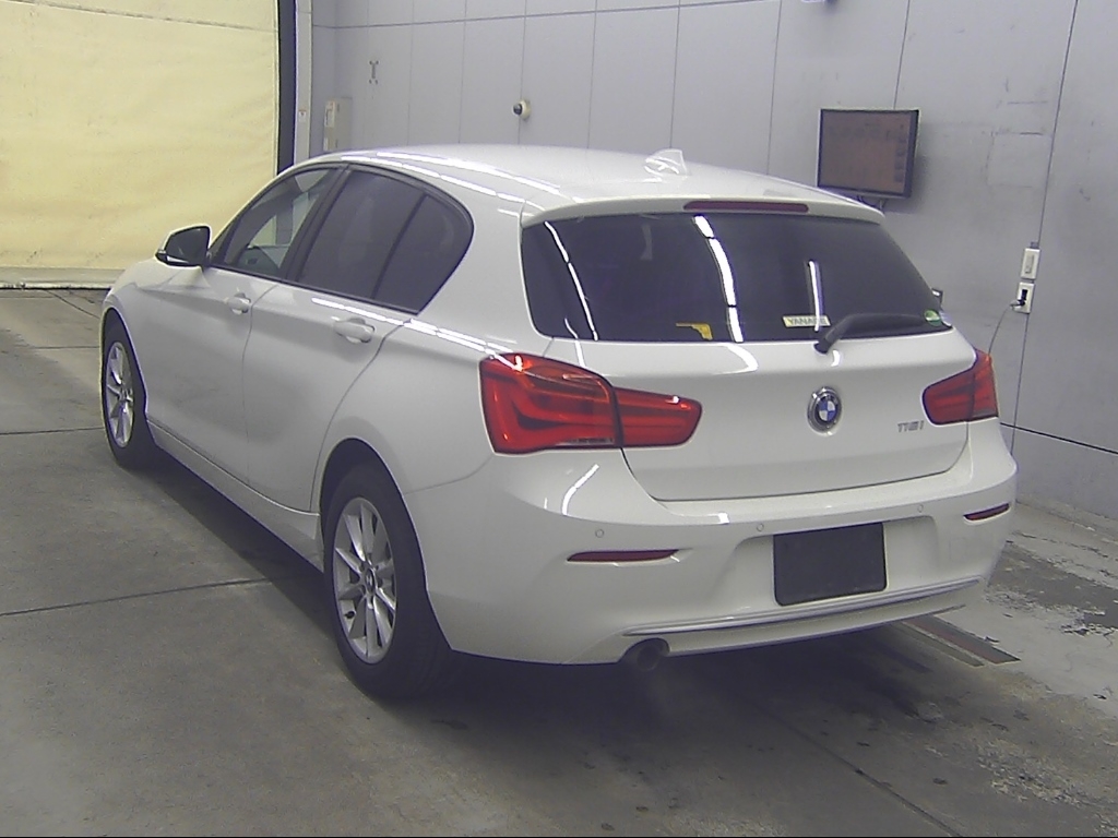 BMW 1-SERIES
