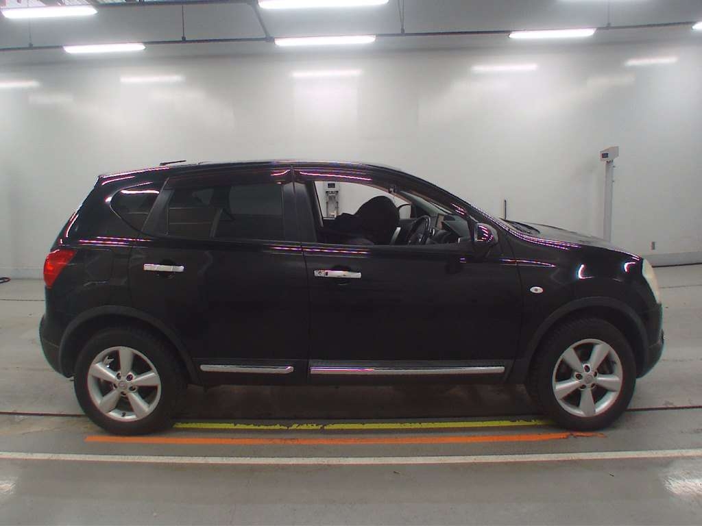 NISSAN DUALIS