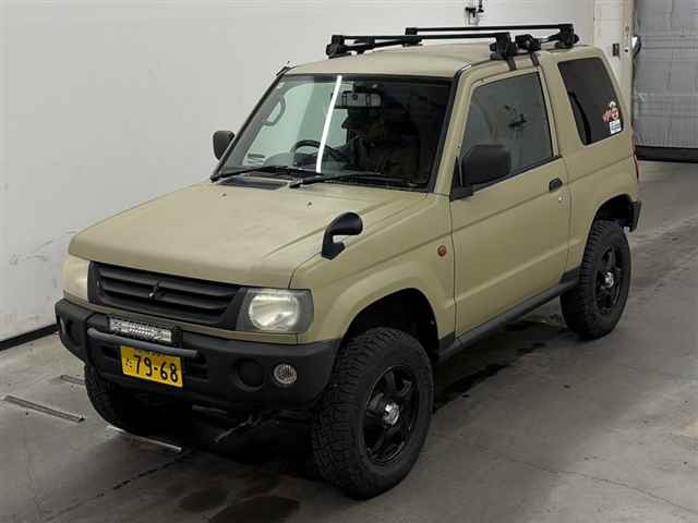 MITSUBISHI PAJERO MINI