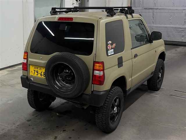 MITSUBISHI PAJERO MINI