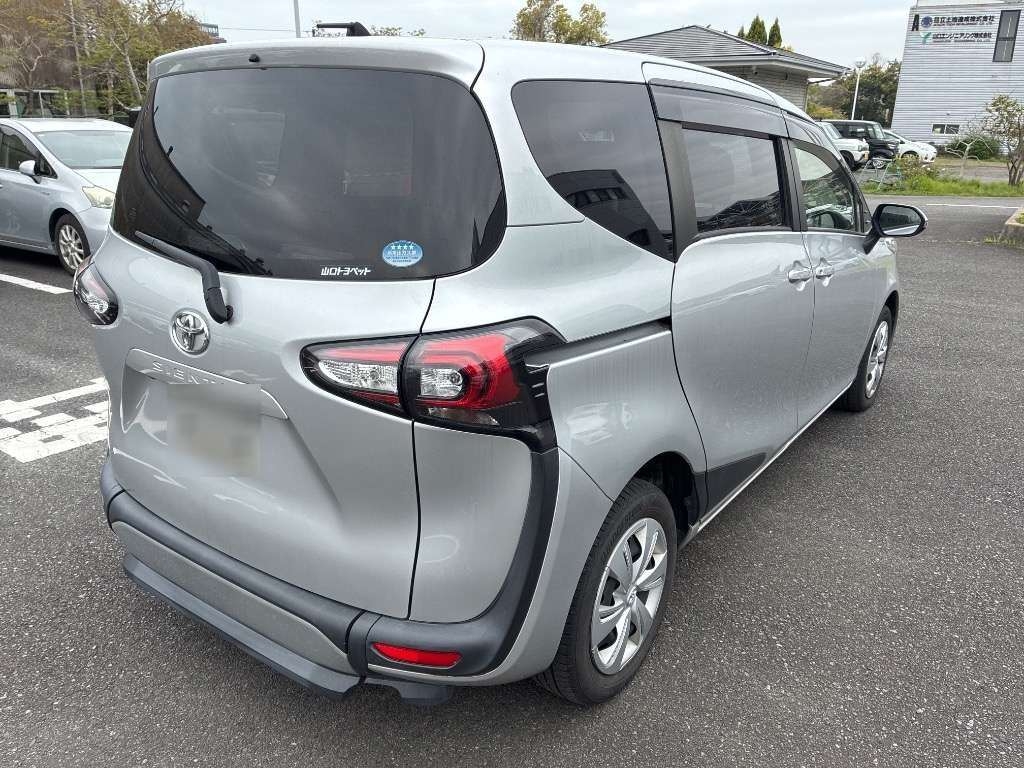 TOYOTA SIENTA