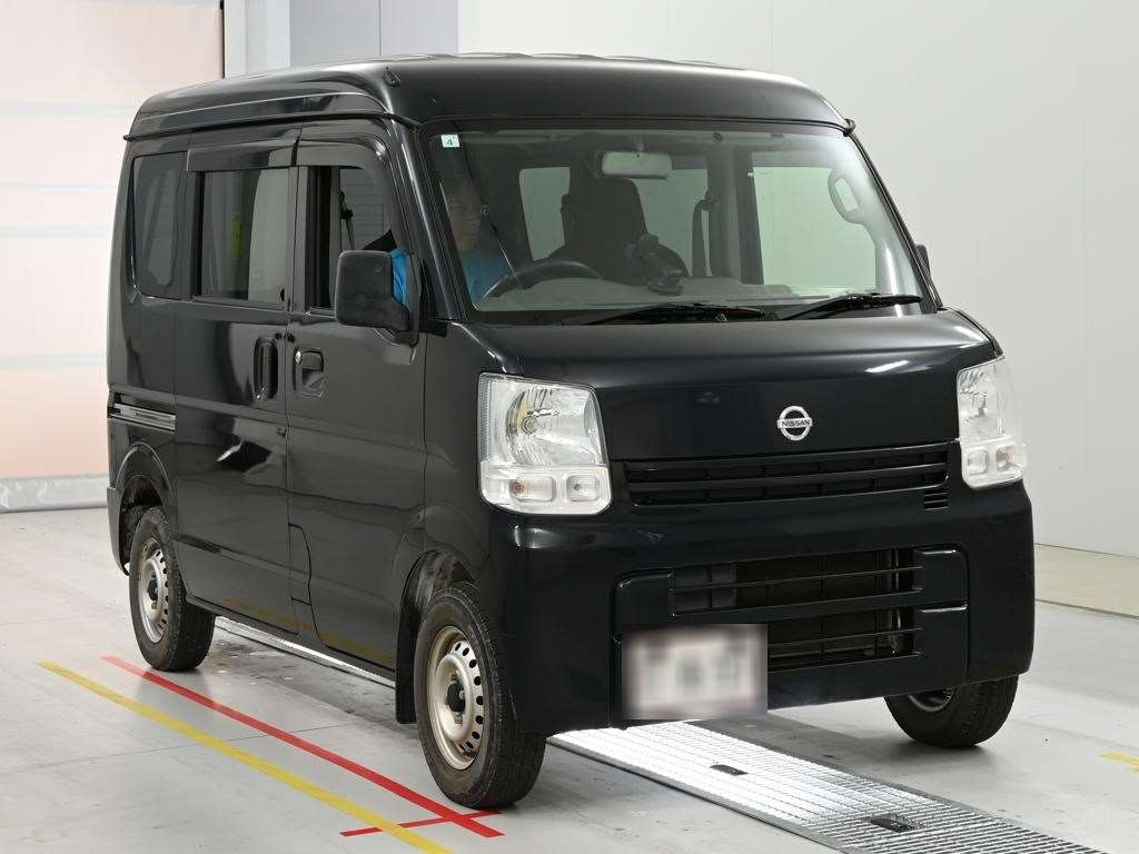 NISSAN NV100 CLIPPER