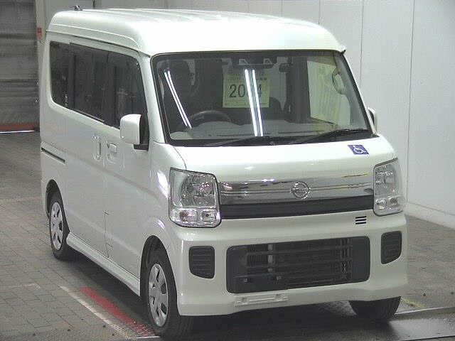 NISSAN NV100 CLIPPER