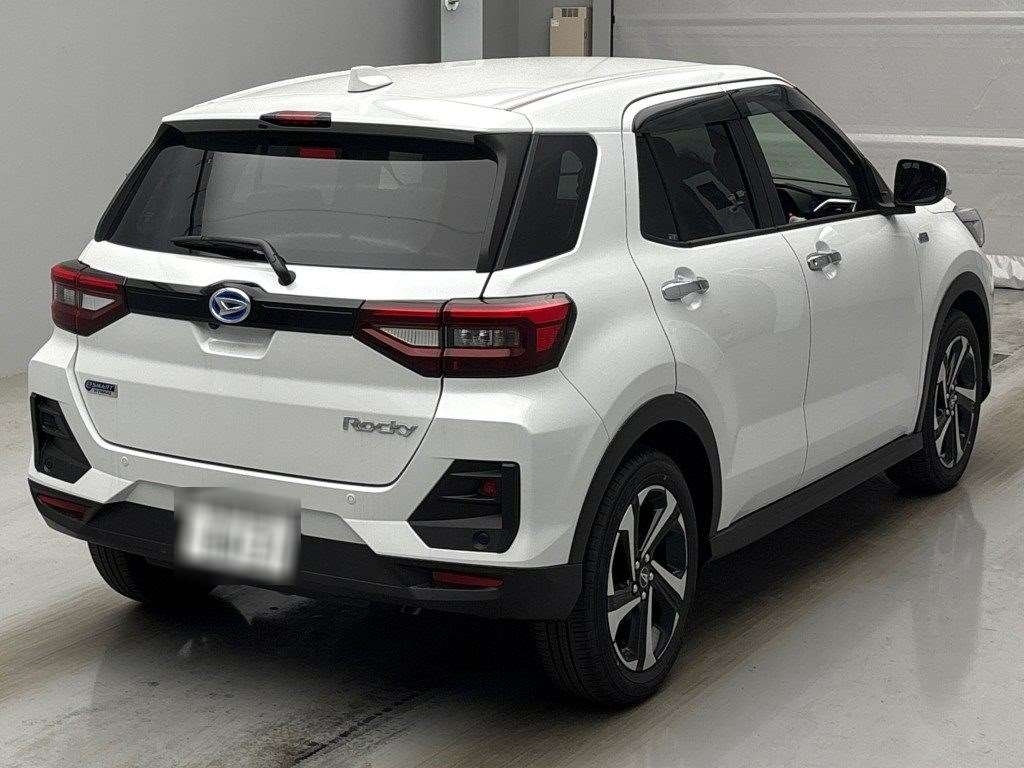 DAIHATSU ROCKY