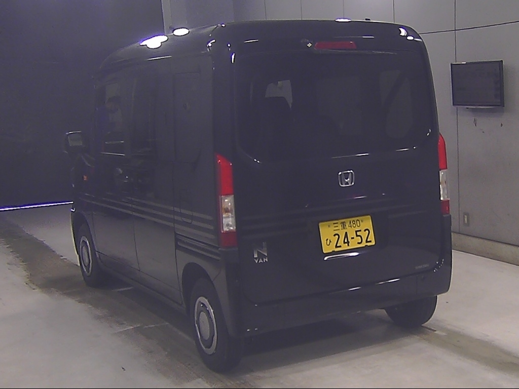 HONDA N-VAN
