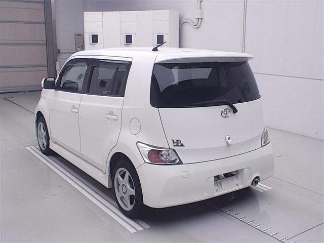 TOYOTA BB