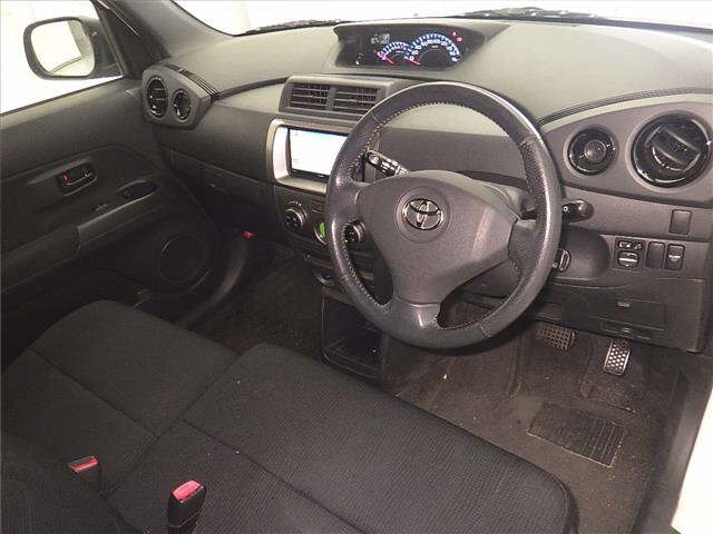 TOYOTA BB