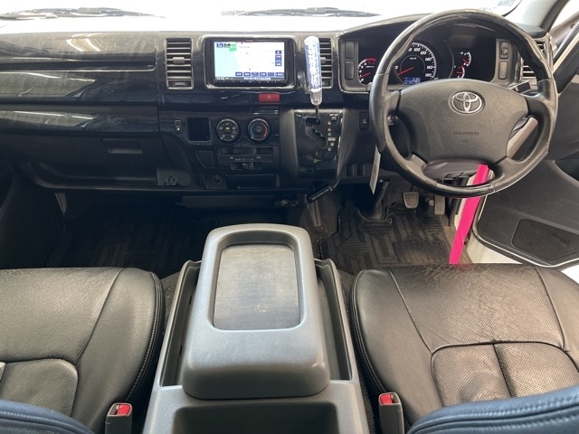 TOYOTA REGIUS ACE