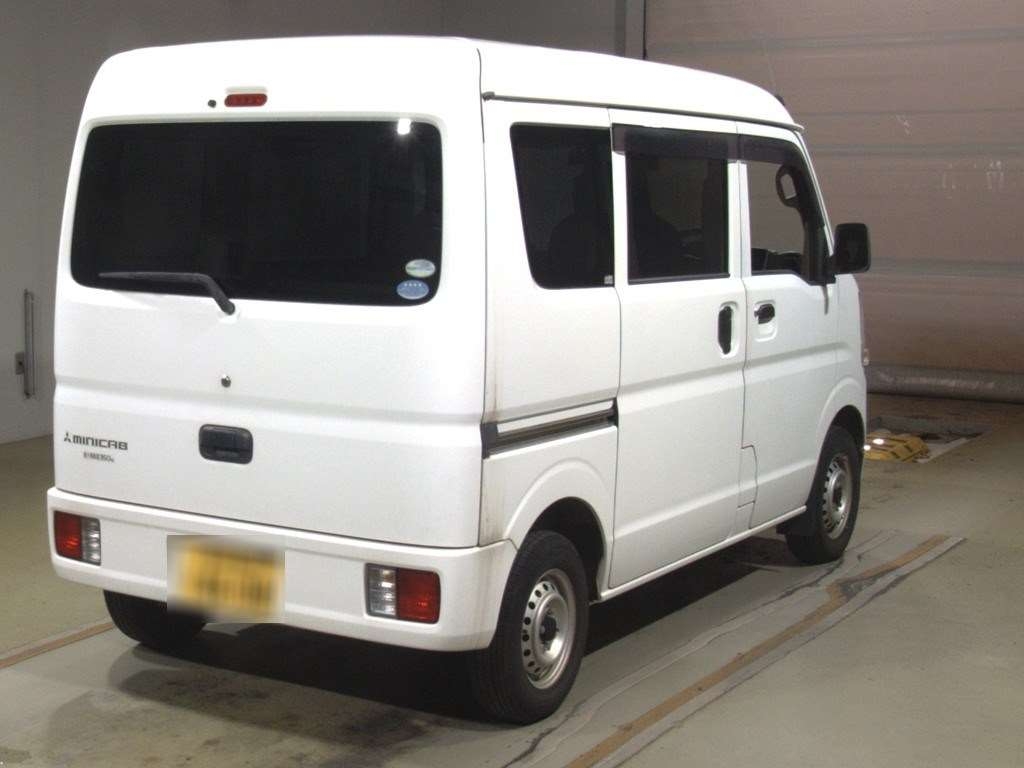 MITSUBISHI MINICAB