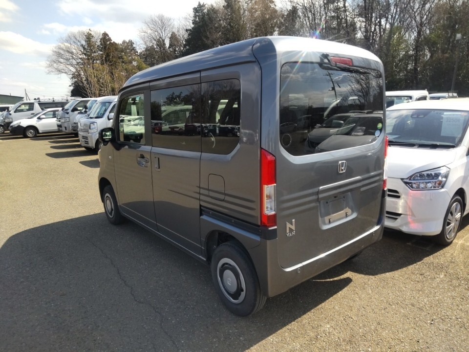 HONDA N-VAN