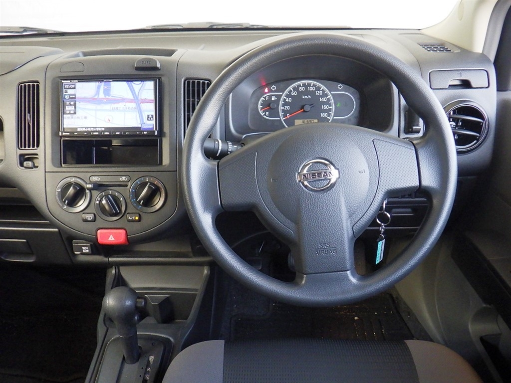 NISSAN AD