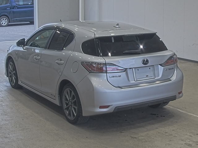 LEXUS CT200H