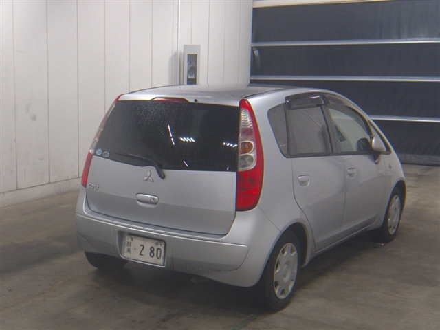 MITSUBISHI COLT