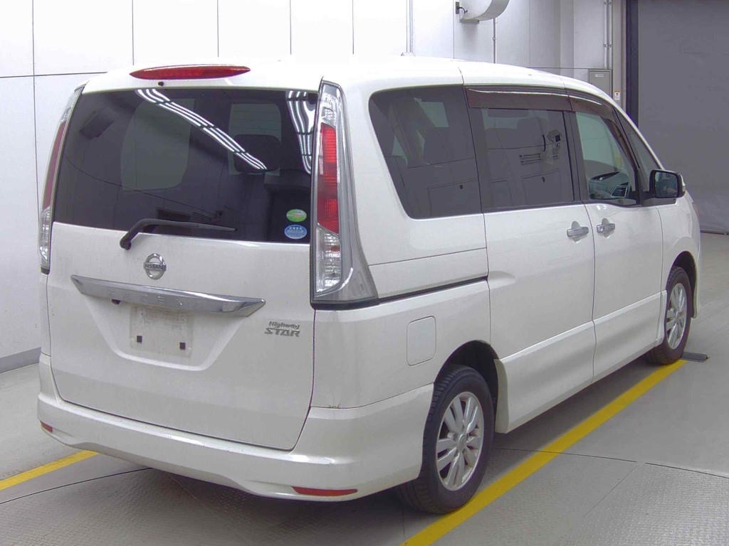 NISSAN SERENA