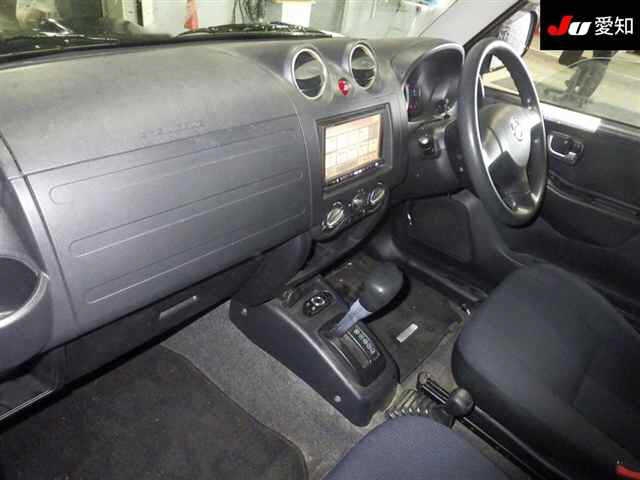 NISSAN KIX