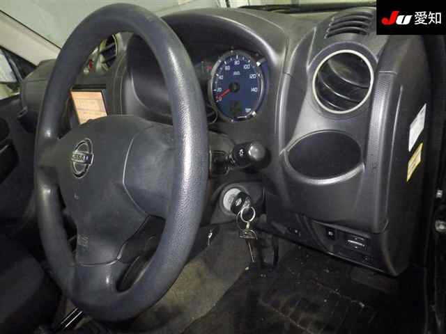 NISSAN KIX