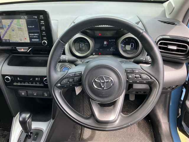 TOYOTA YARIS CROSS