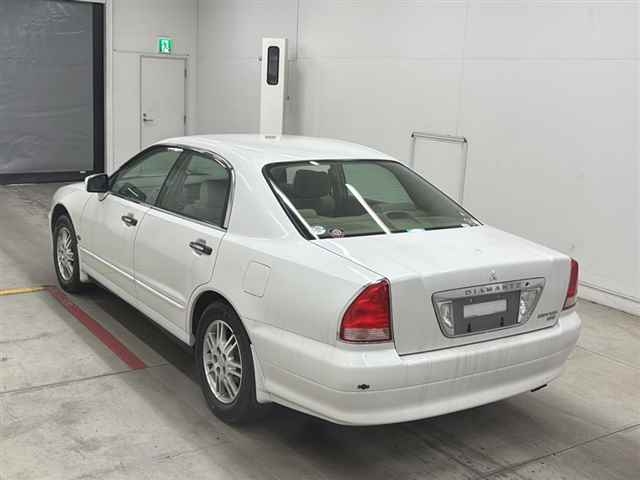 MITSUBISHI DIAMANTE