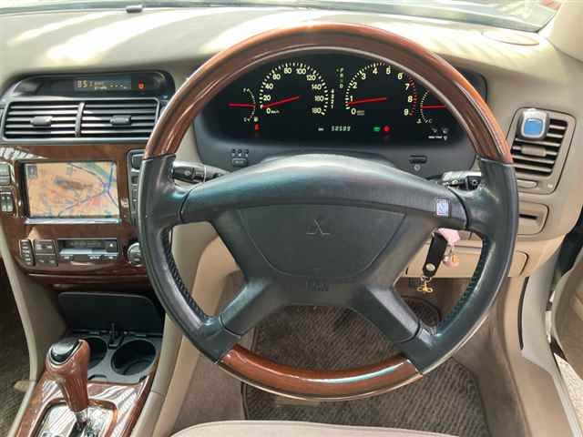 MITSUBISHI DIAMANTE