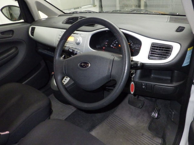 SUBARU R2