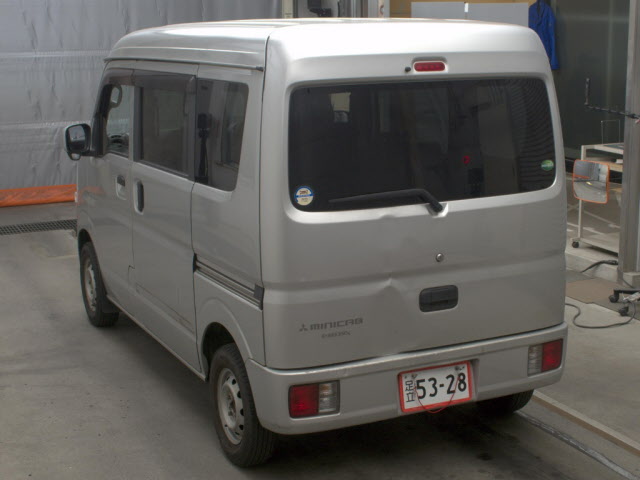MITSUBISHI MINICAB