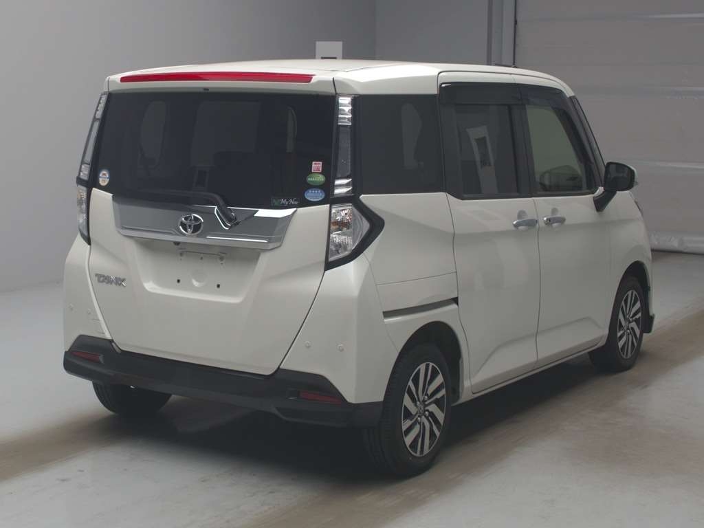 TOYOTA TANK