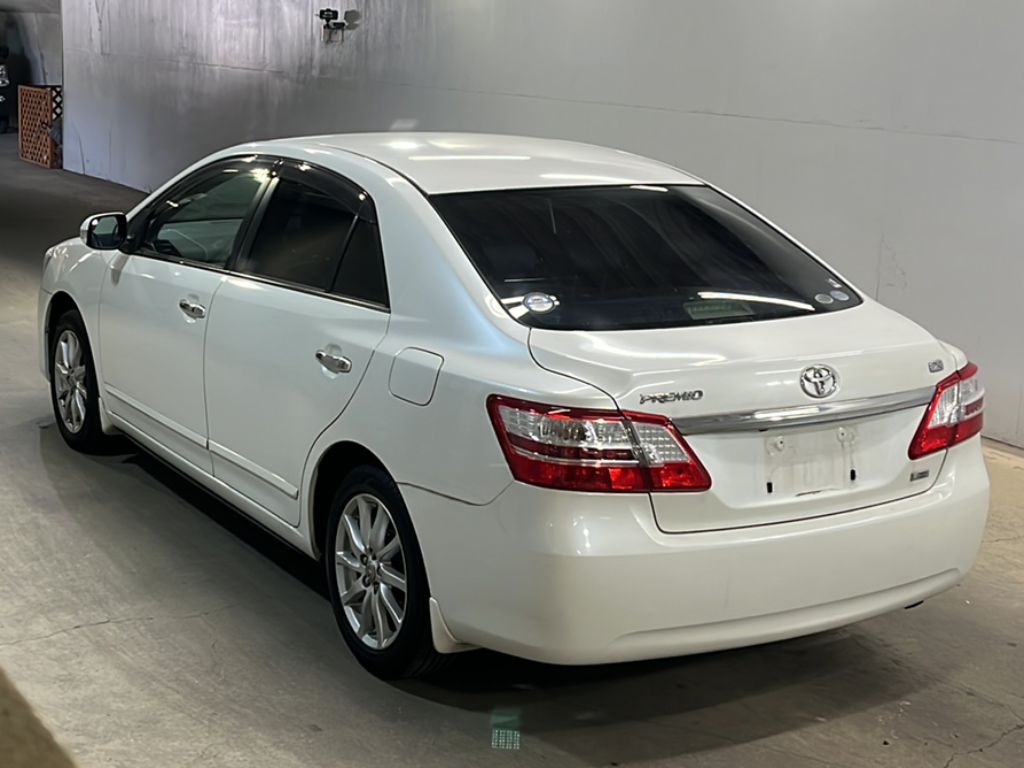 TOYOTA PREMIO