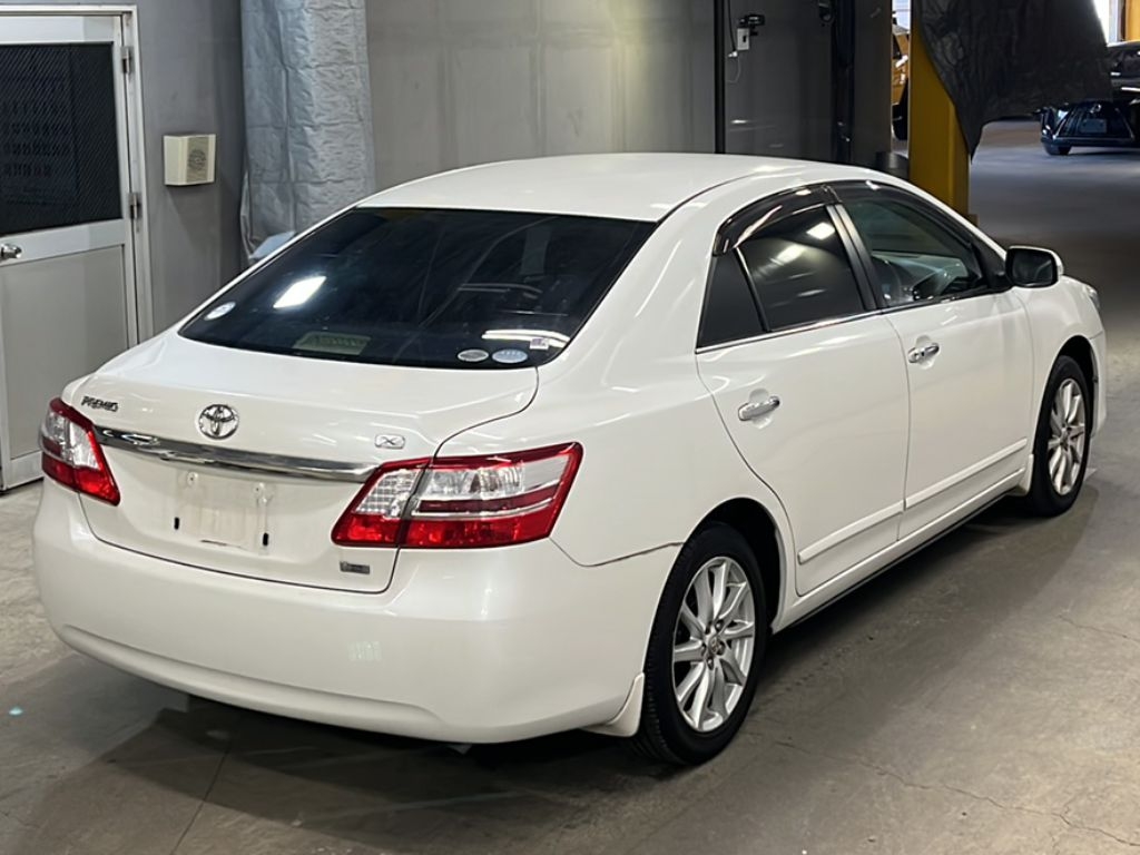 TOYOTA PREMIO