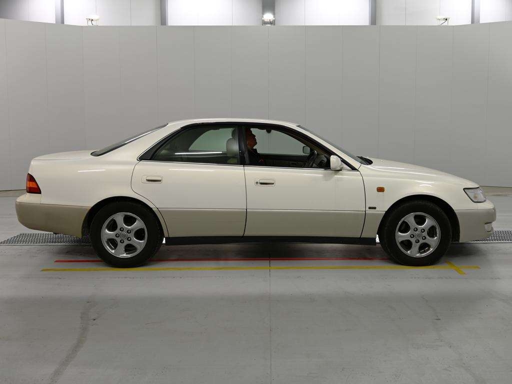 TOYOTA WINDOM