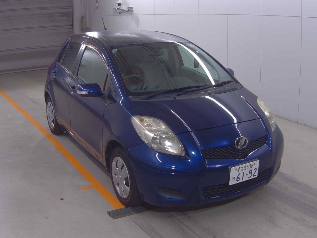 TOYOTA VITZ