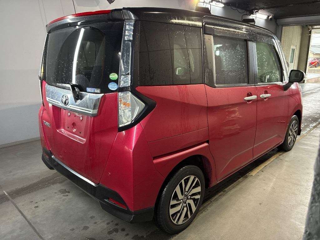 TOYOTA TANK