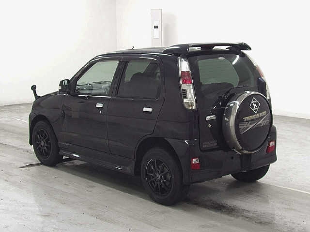 DAIHATSU TERIOS KID