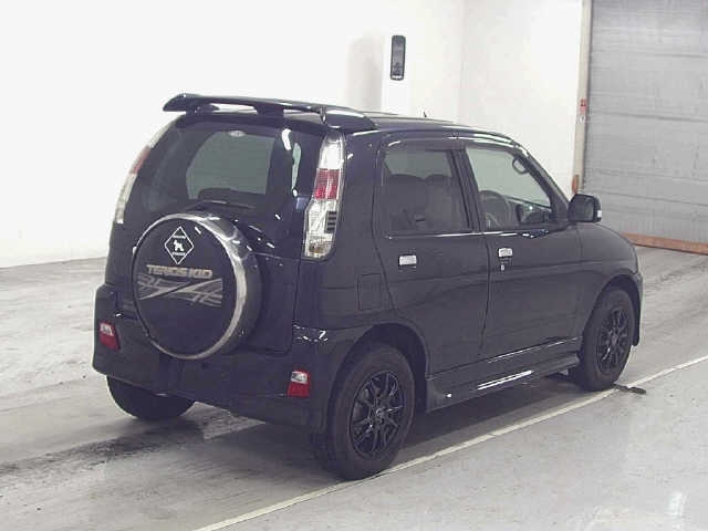DAIHATSU TERIOS KID