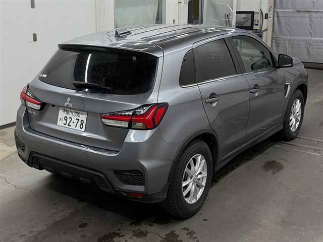 MITSUBISHI RVR