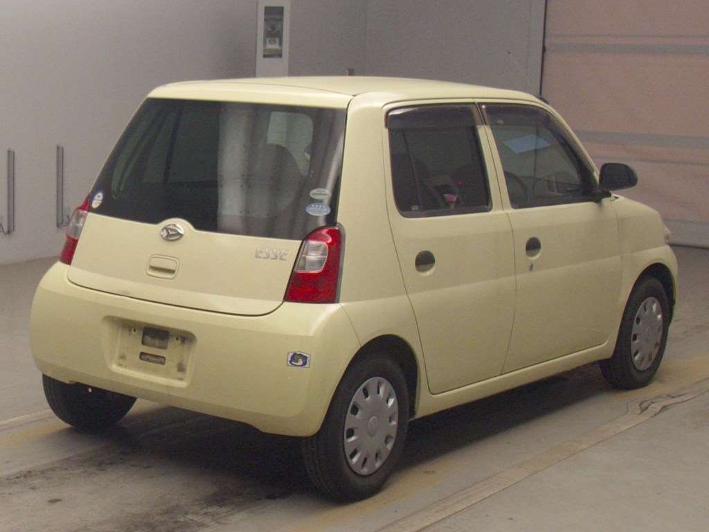 DAIHATSU ESSE