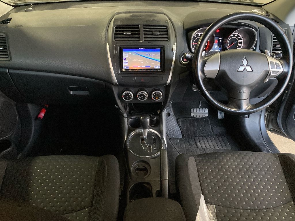 MITSUBISHI RVR