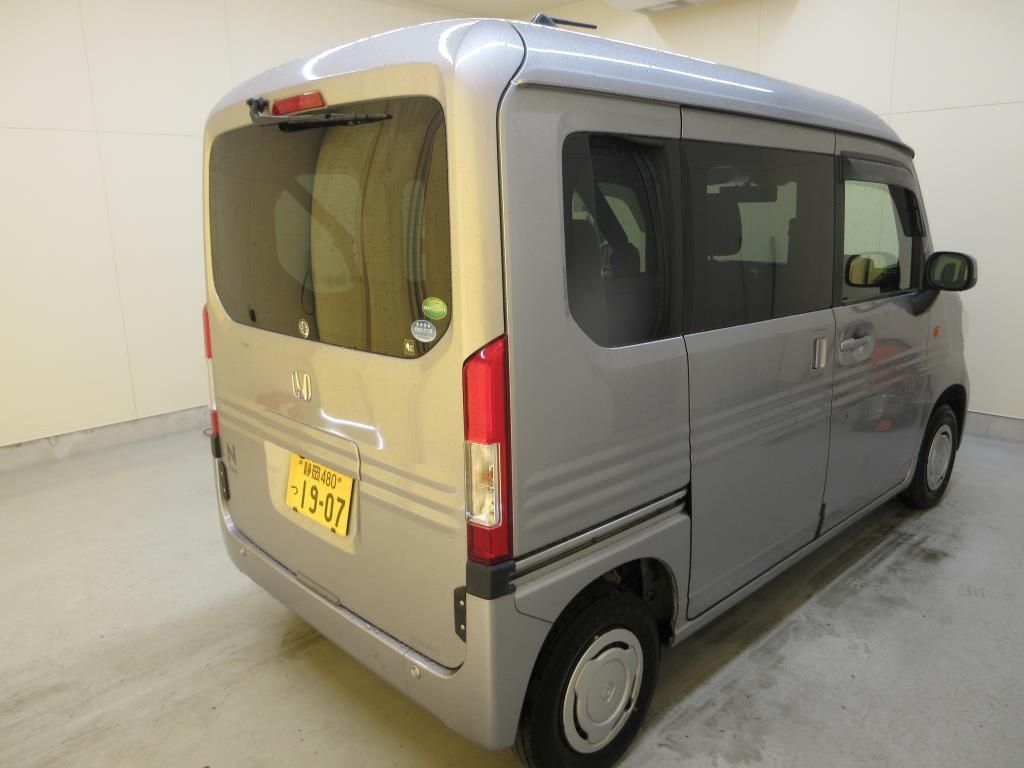 HONDA N-VAN