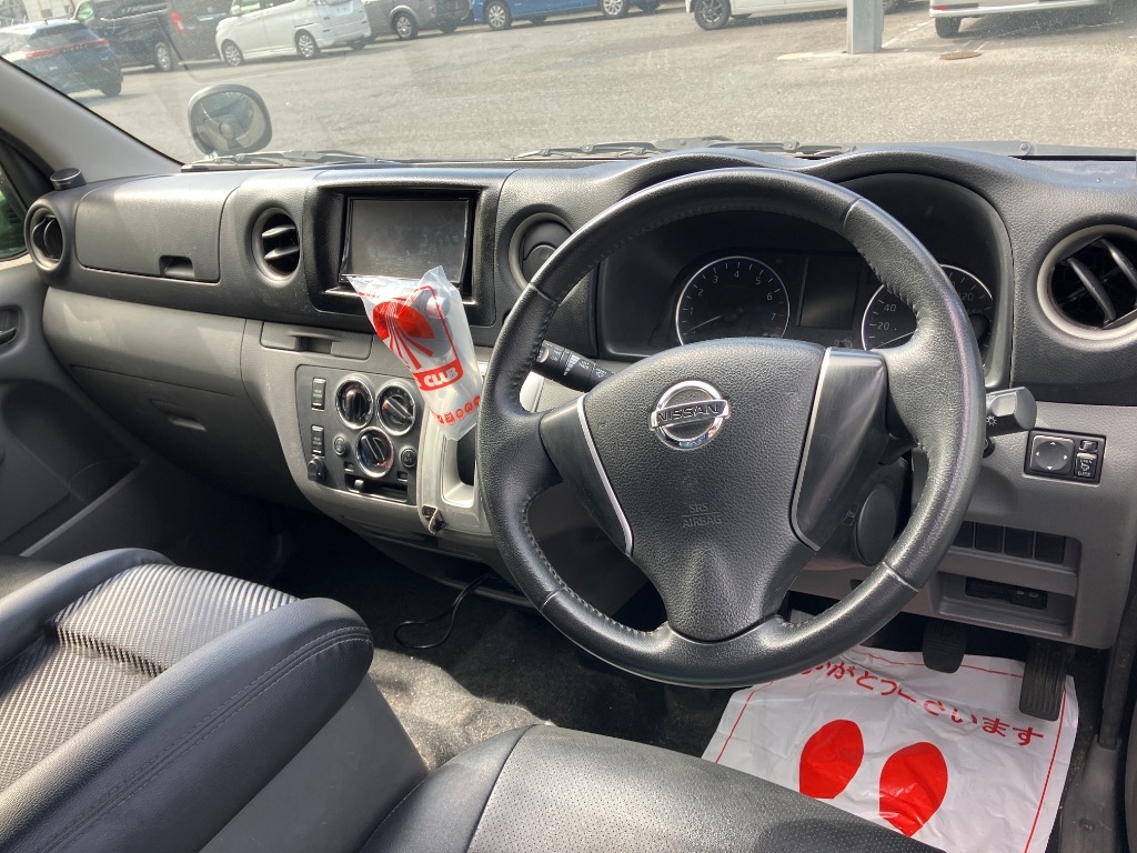 NISSAN NV350 CARAVAN
