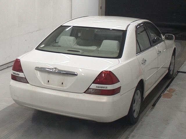 TOYOTA MARK II