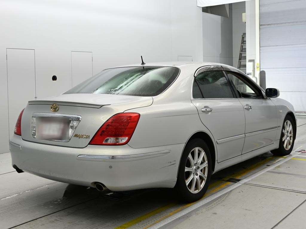 TOYOTA CROWN MAJESTA