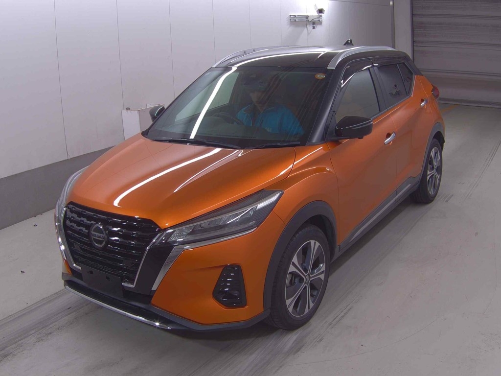 NISSAN KICKS