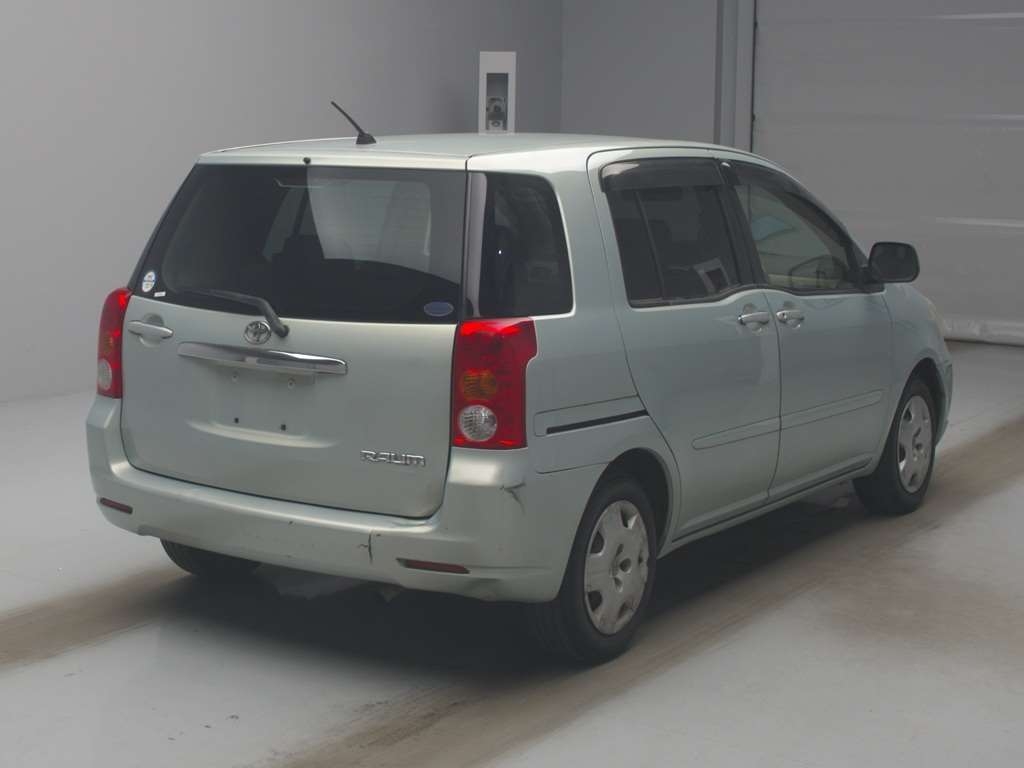 TOYOTA RAUM