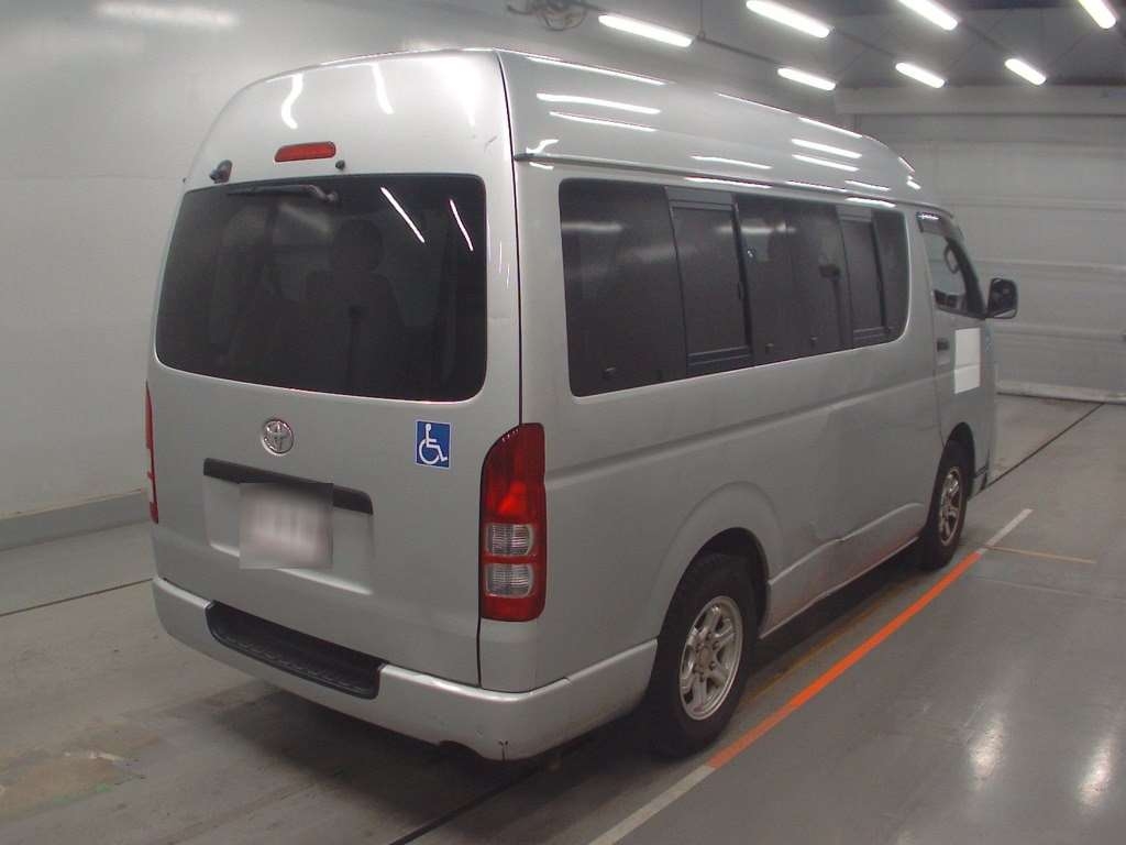 TOYOTA REGIUS ACE