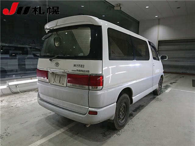 TOYOTA HIACE REGIUS
